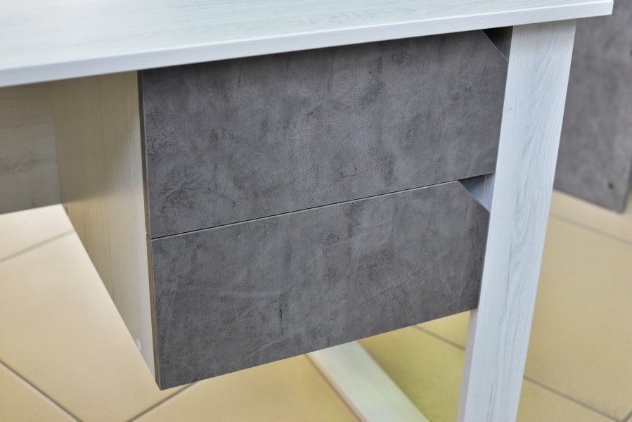 Стол письменный СП-3 Правый