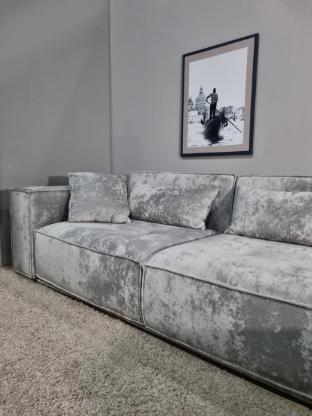 Диван-кровать трехместный с боковинами и оттоманкой Беленс